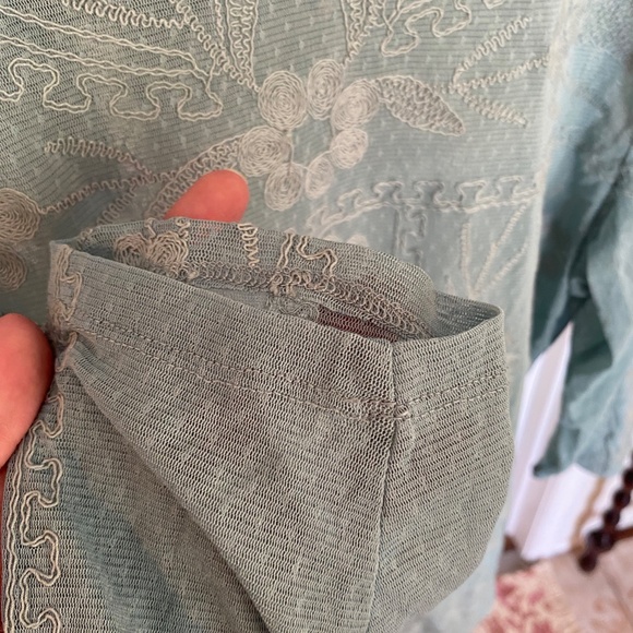 Sundance Lace Floral Top LS Large - Picture 6 of 7